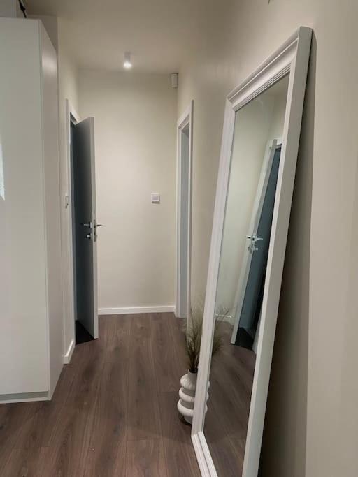 New Luxury Furnished Apartment - Beach, Varna Center & Fast Wi-Fi Esterno foto