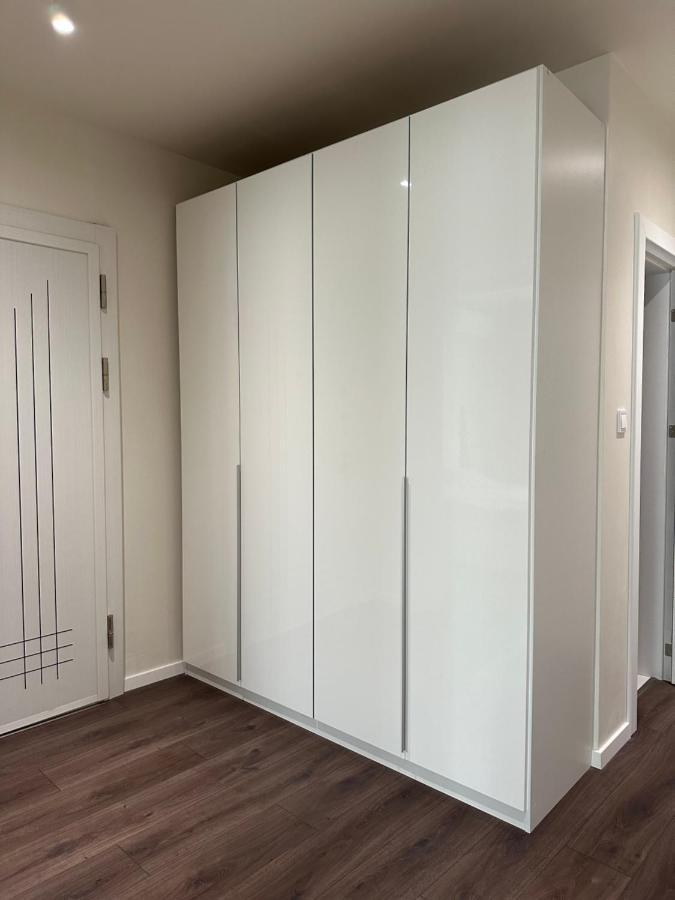 New Luxury Furnished Apartment - Beach, Varna Center & Fast Wi-Fi Esterno foto